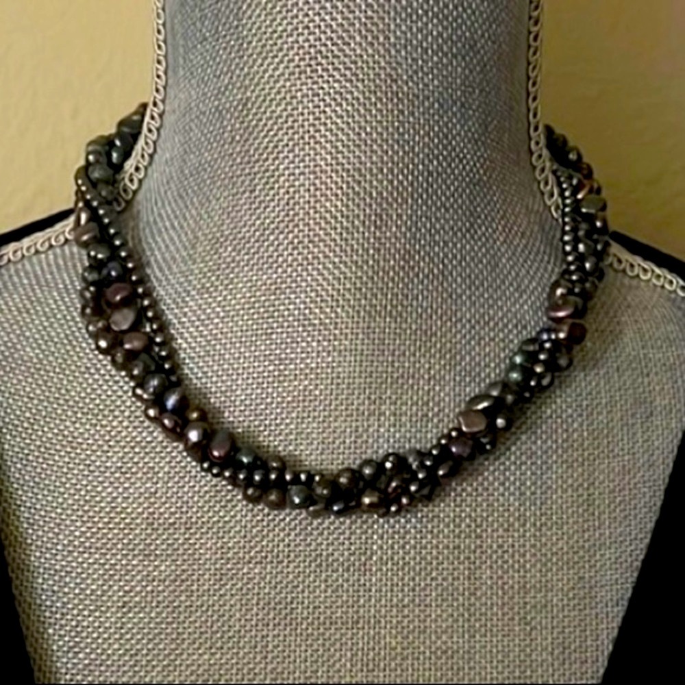 14K Peacock Pearl Torsade
